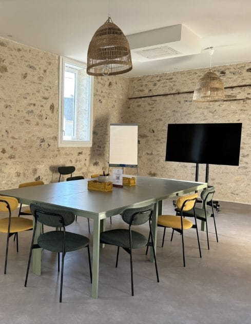 Salle de séminaire à Maison La Fugue